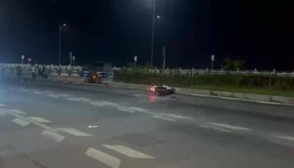 重庆江北一摩托车凌晨发生车祸,车上两人当场身亡,居民:经常有摩托车从这条路经过