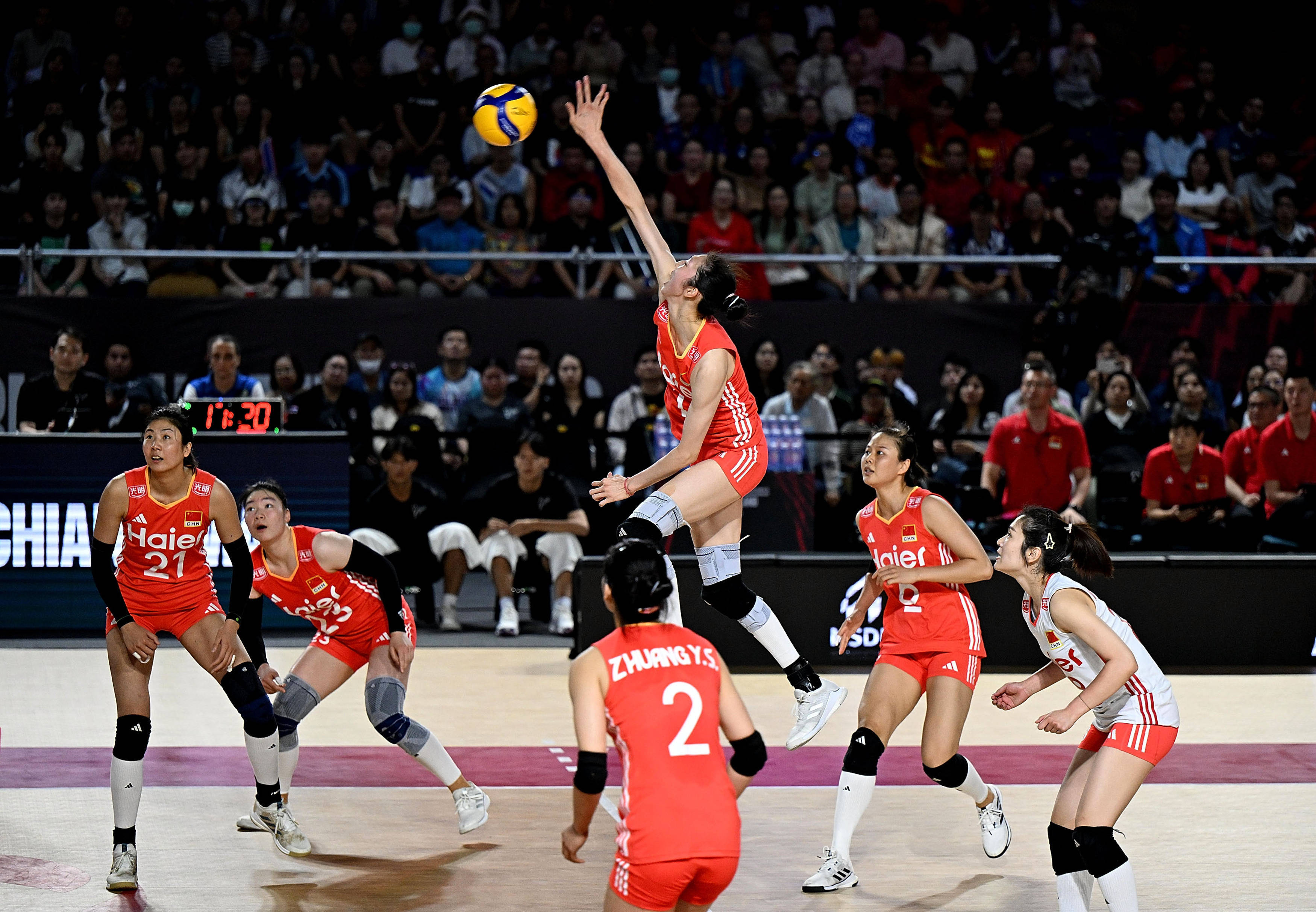 女排世锦赛|中国女排主帅赵勇:对阵法国队立足于自身发挥