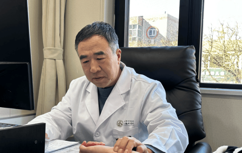 眩晕克星北京融科刘龙生以五脏为中心，找回身体平衡之道